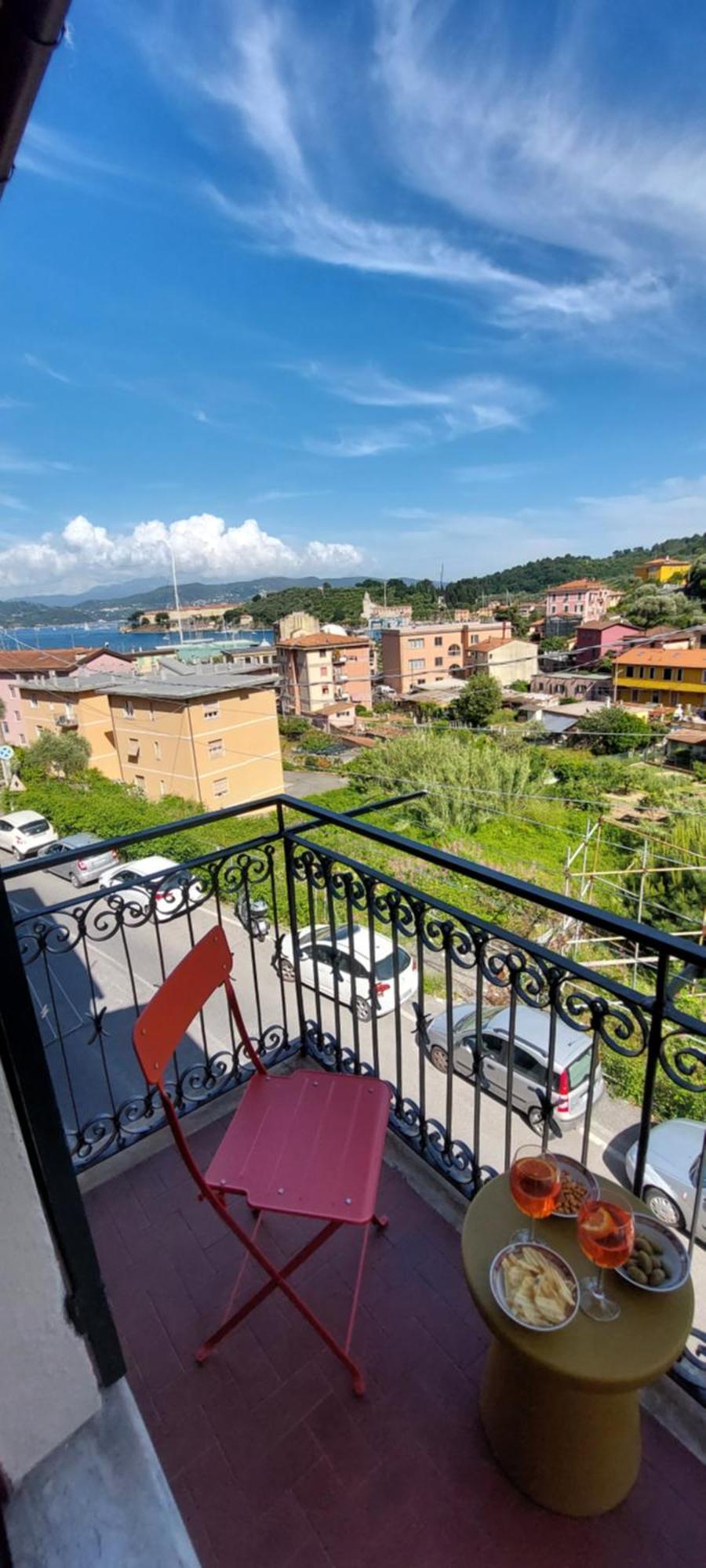 Moderno Appartamento Vista Mare, Con Parcheggio Privato Porto Venere Exterior photo